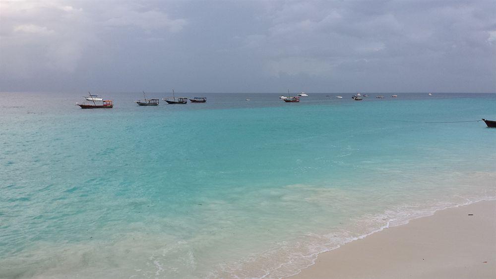 Baobab Beach Resort Nungwi Buitenkant foto